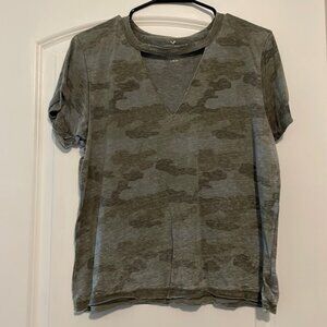Camo cut out tee AE